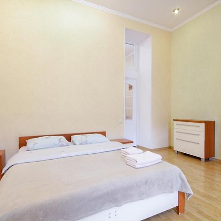 Pushkinskaya 14 Aparts Odessa Exterior foto