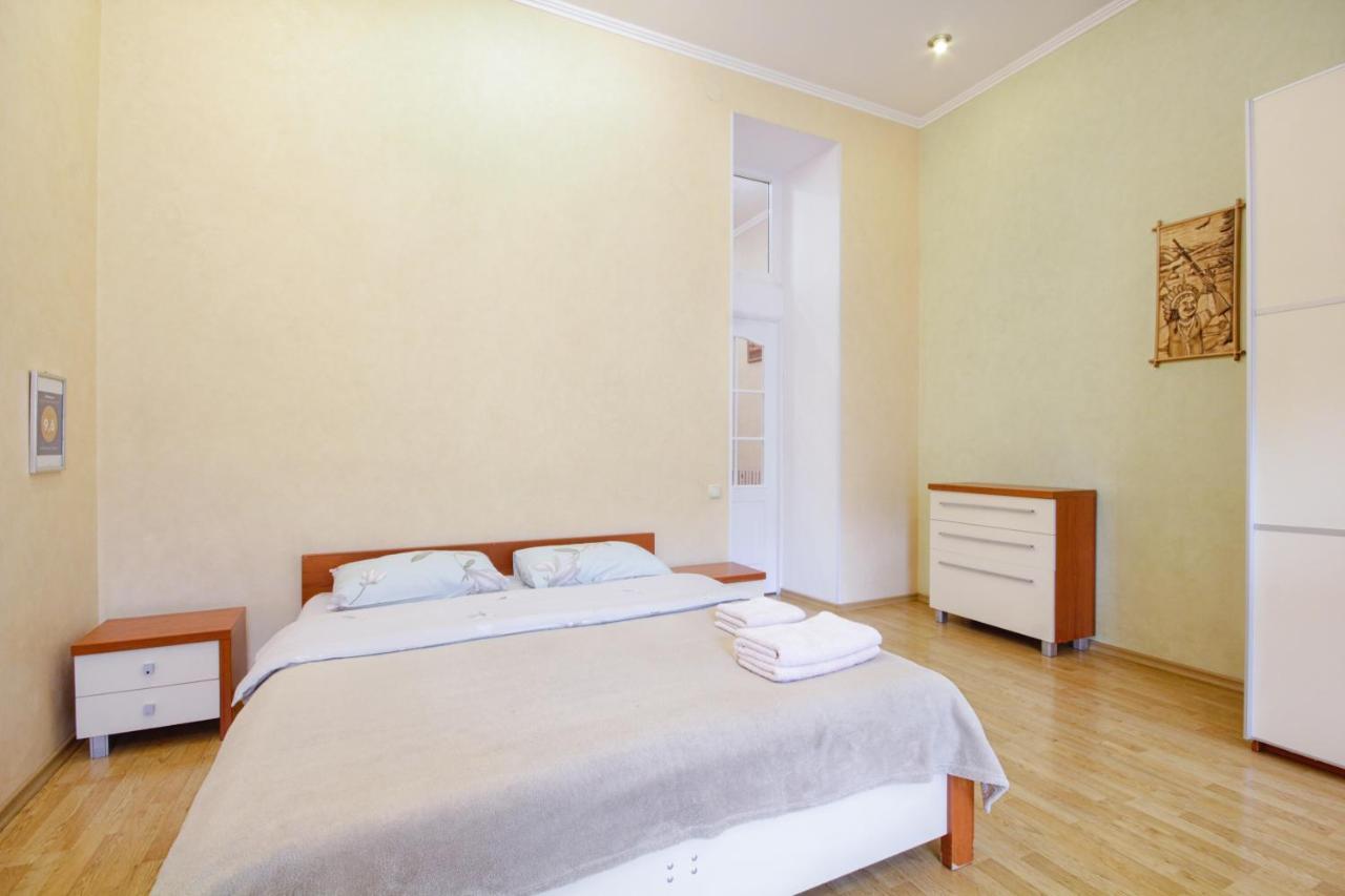 Pushkinskaya 14 Aparts Odessa Exterior foto